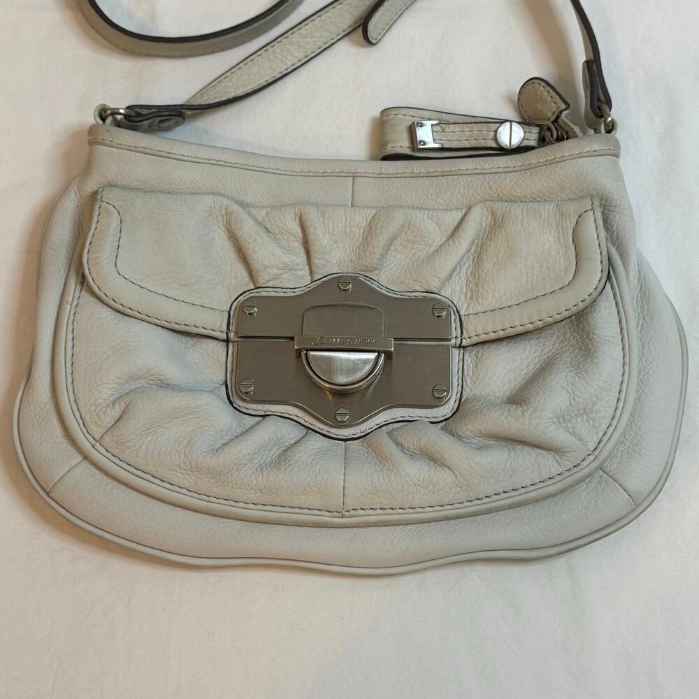 B. Makowsky Leather Hand Bag Off White Crossbody‎ Turn Toggle Lined Mature Purse